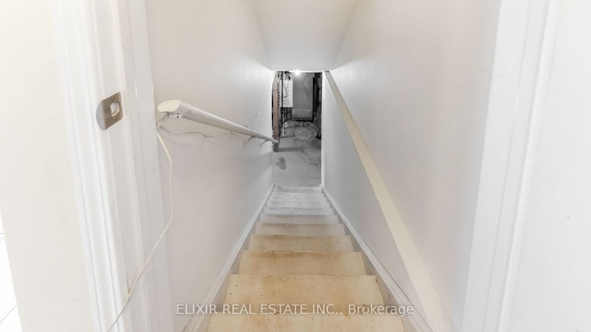 1029 Farmstead. Dr — photo 29 of 33