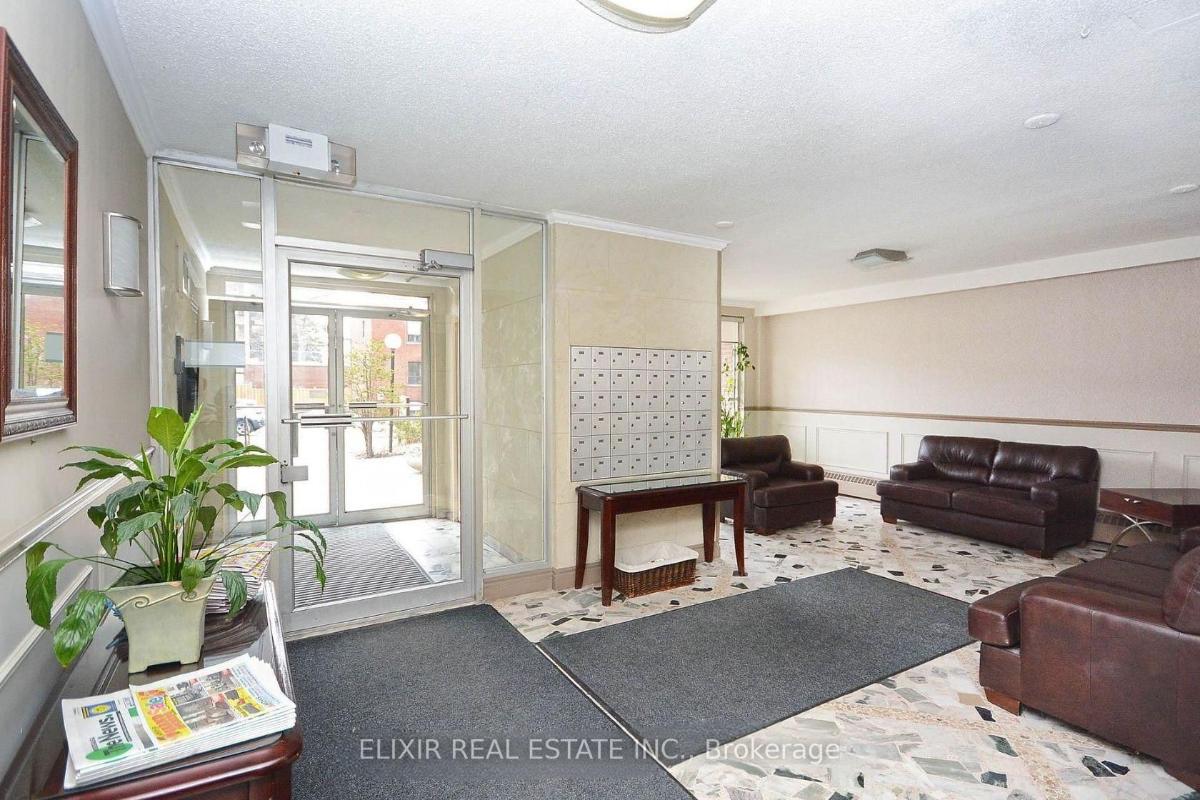 15 Elizabeth St N 605 — photo 7 of 20