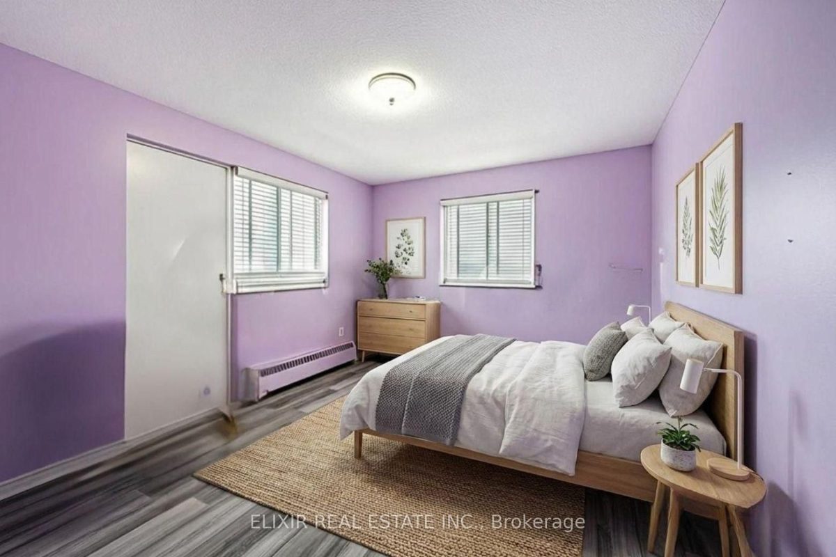 15 Elizabeth St N 605 — photo 14 of 20