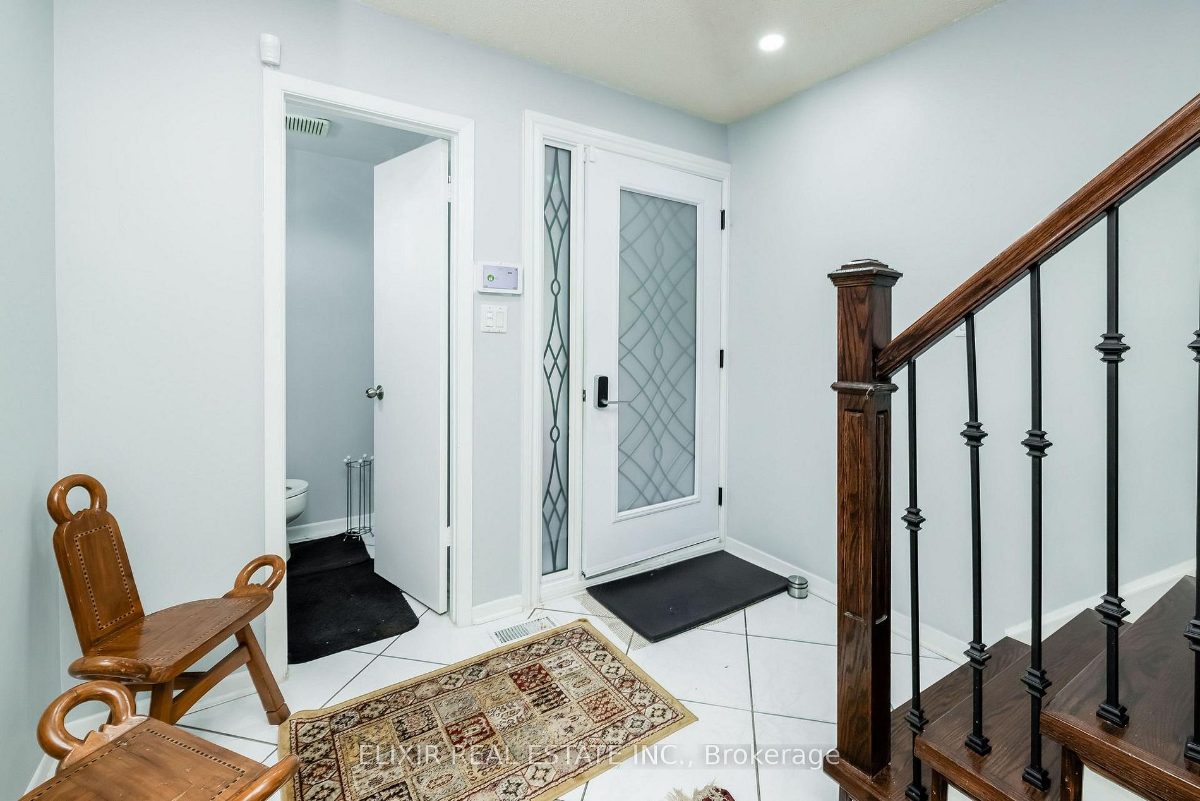 26 Roughfield Cres — photo 7 of 22