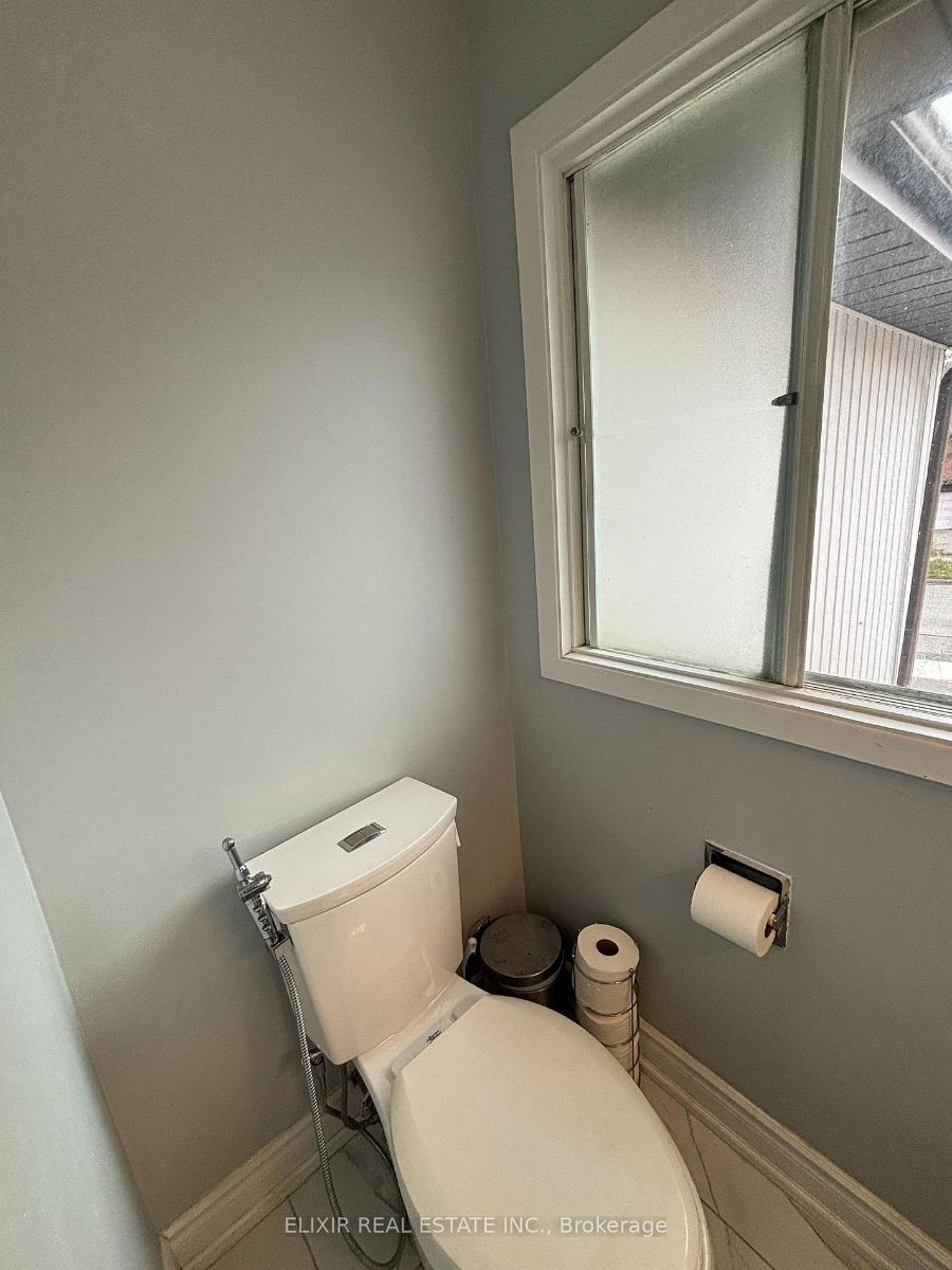 26 Roughfield Cres — photo 10 of 22