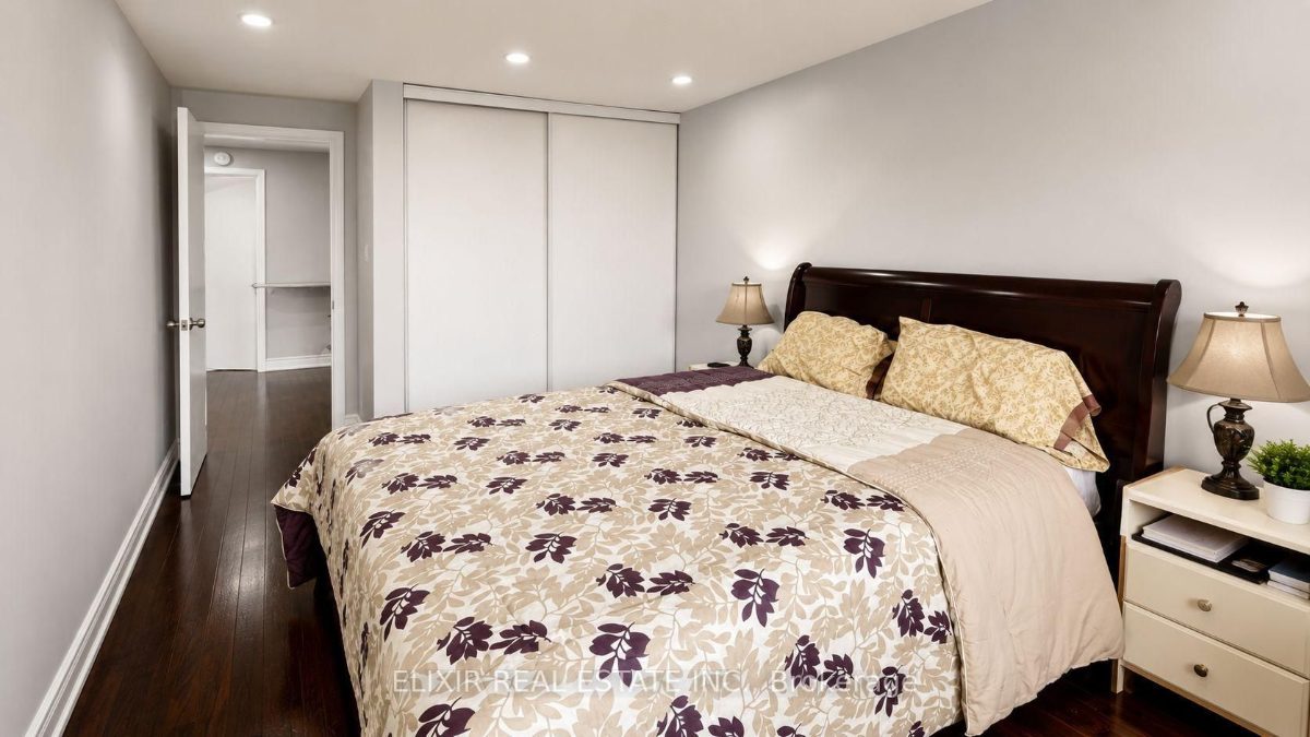 26 Roughfield Cres — photo 14 of 22