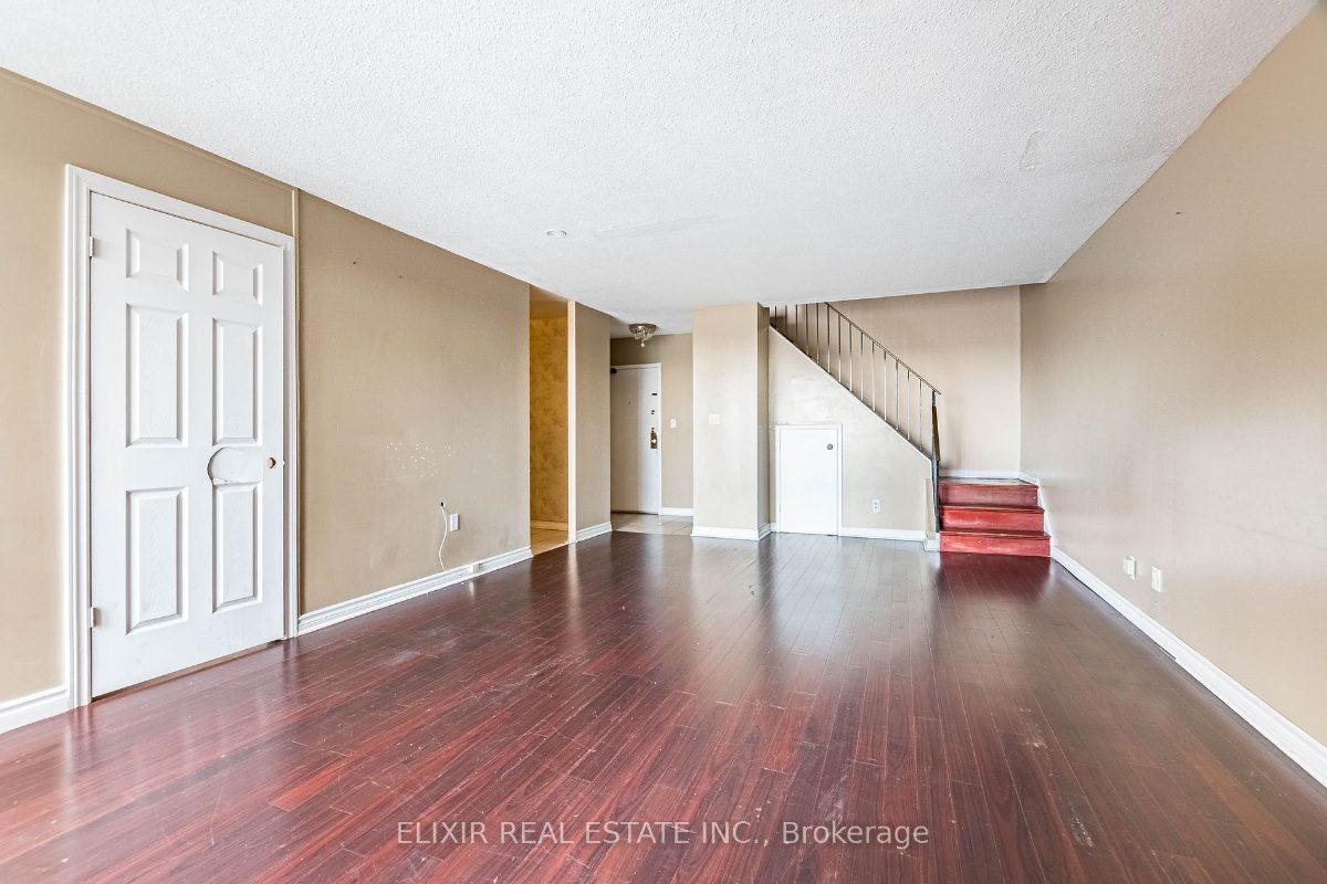 3025 The Credit Woodlands Dr 336 — photo 5 of 29