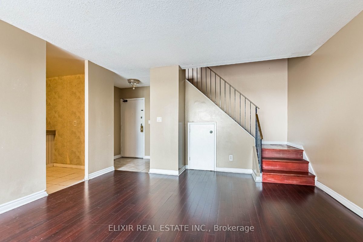 3025 The Credit Woodlands Dr 336 — photo 6 of 29