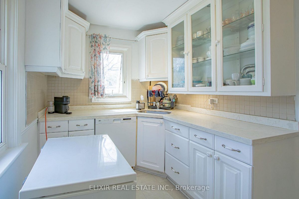 360 HALE St — photo 7 of 29