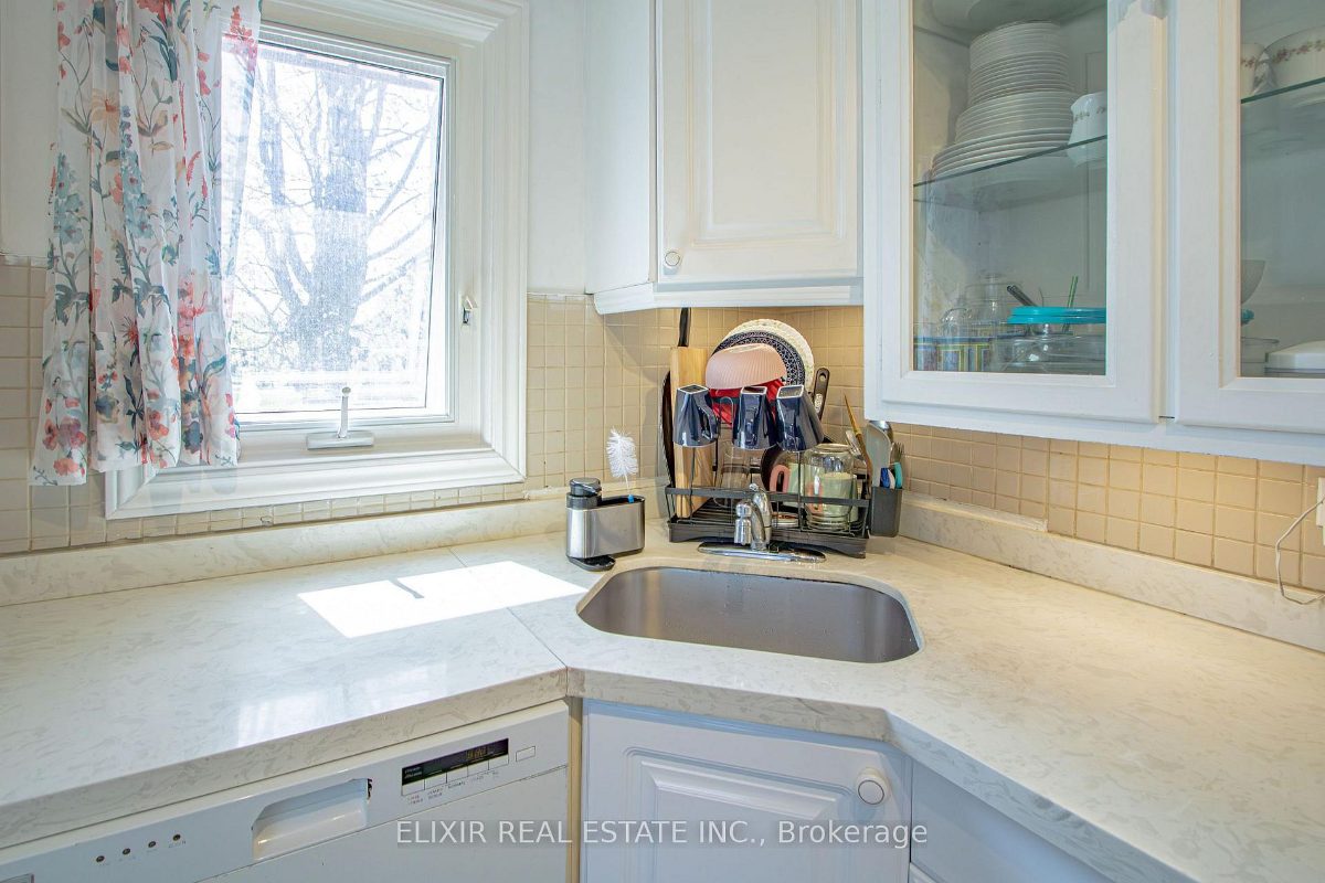 360 HALE St — photo 9 of 29