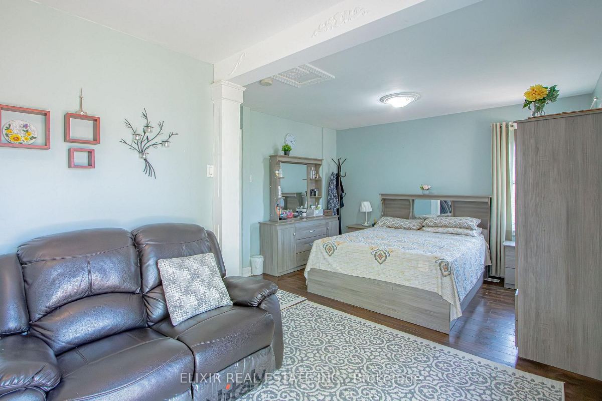 360 HALE St — photo 12 of 29