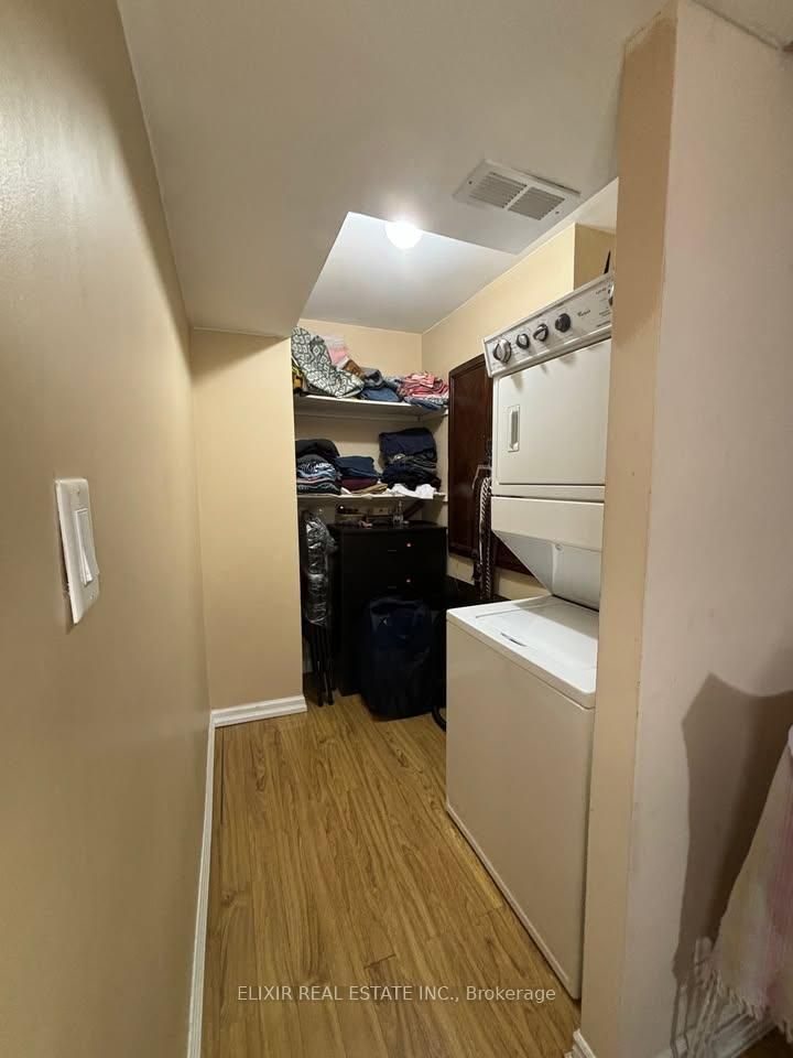 4 Lonestar Cres Basement — photo 10 of 10