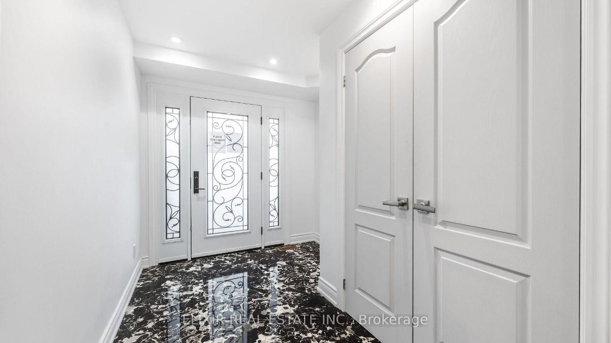 43 Bromley Cres — photo 5 of 29