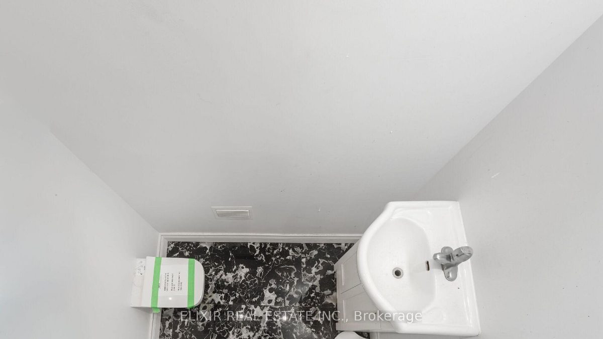 43 Bromley Cres — photo 14 of 29