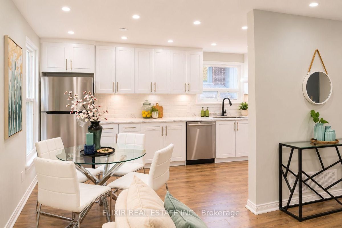 45 AUSTEN Lane — photo 8 of 28