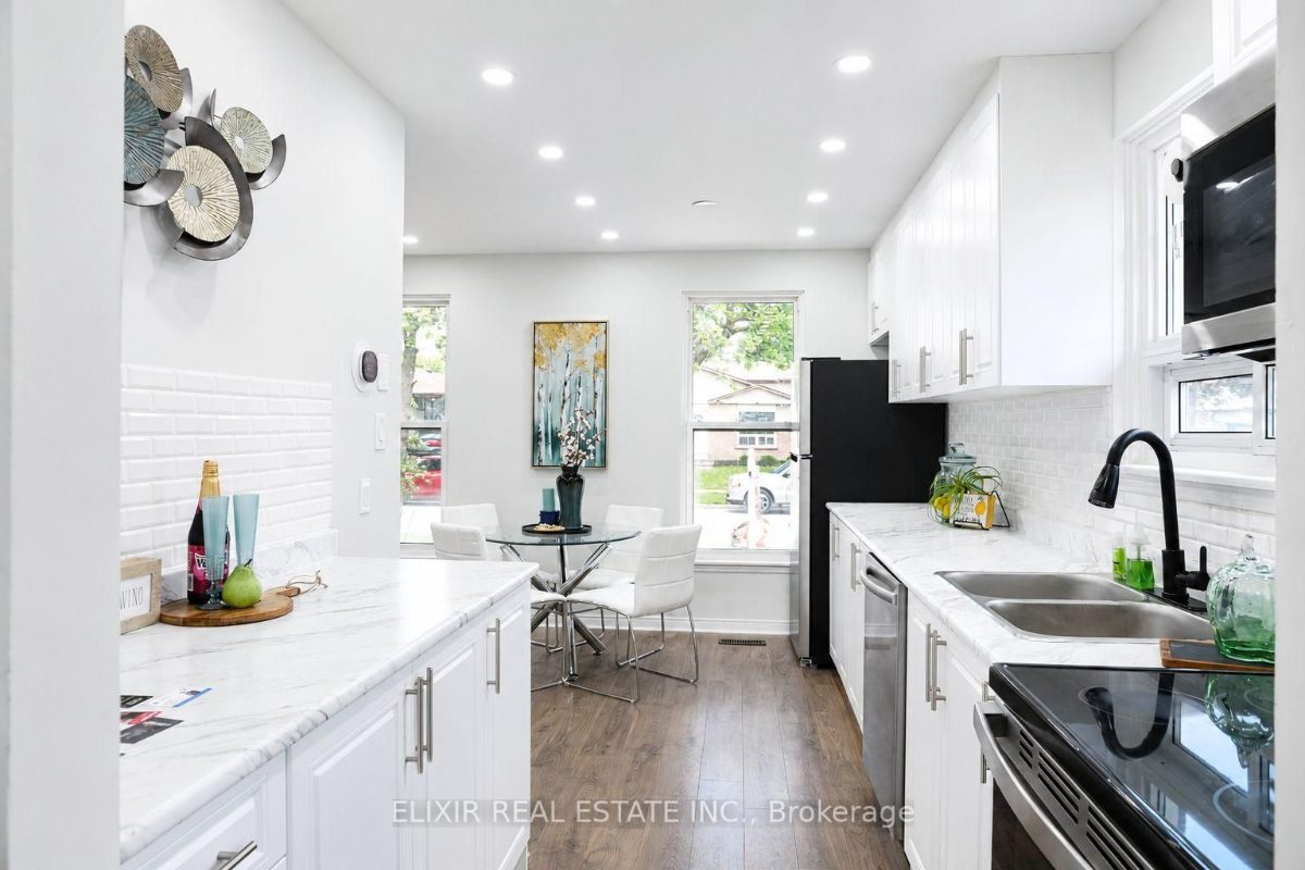 45 AUSTEN Lane — photo 10 of 28